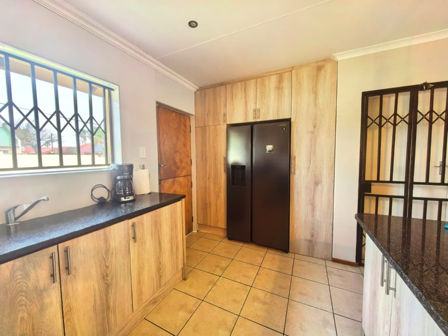 3 Bedroom Property for Sale in Vaalpark Free State